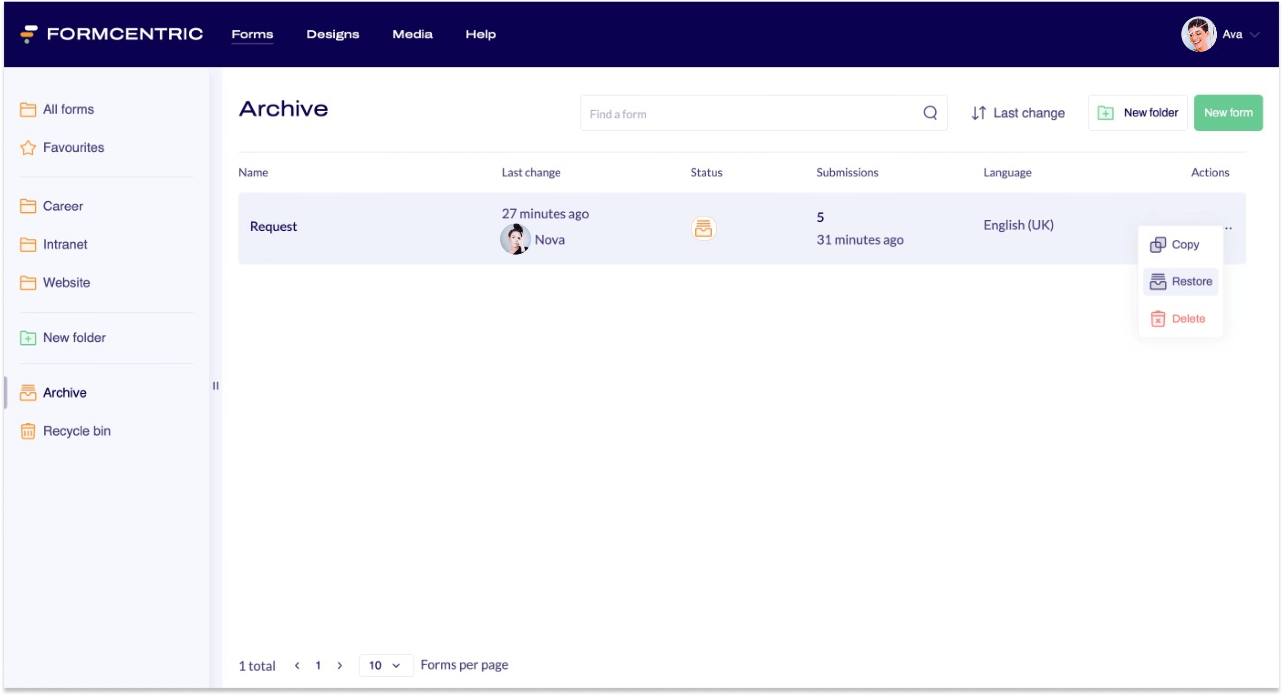 Screenshot of the archive with an open context menu of the context menu link and an arrow pointing to Restore.