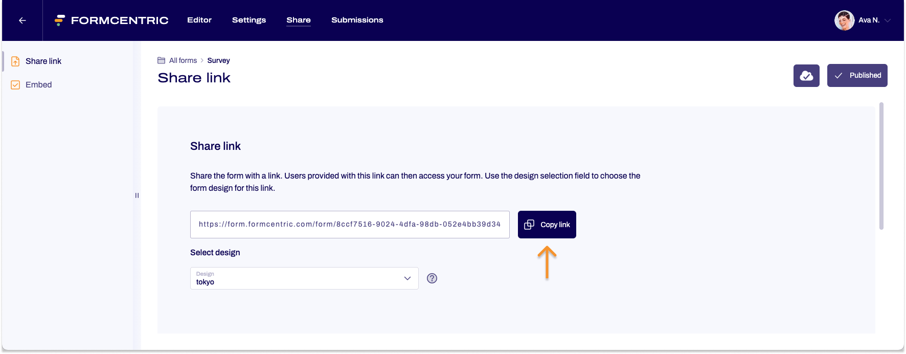 The Share area is displayed. An arrow points to the Copy link button.