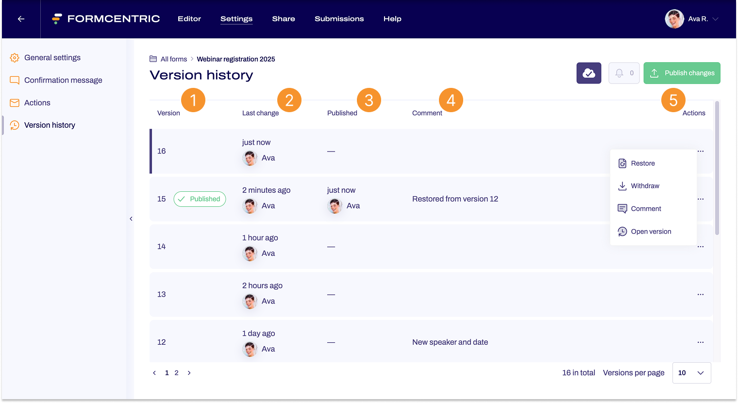 The version history of a form is displayed. In the overview, the column headers are numbered from 1 to 5.